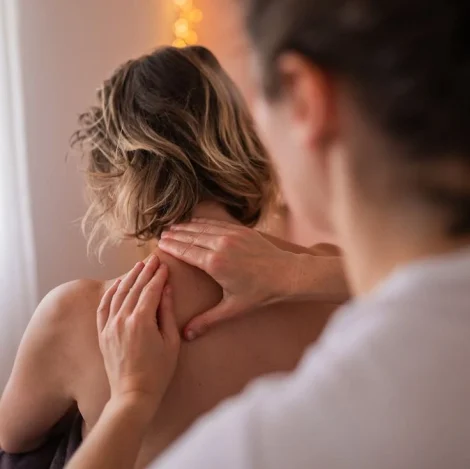 manfaat pijat oksitosin untuk kelancaran asi