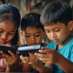 Menilik Dampak Screen Time Bagi Tumbuh Kembang Anak